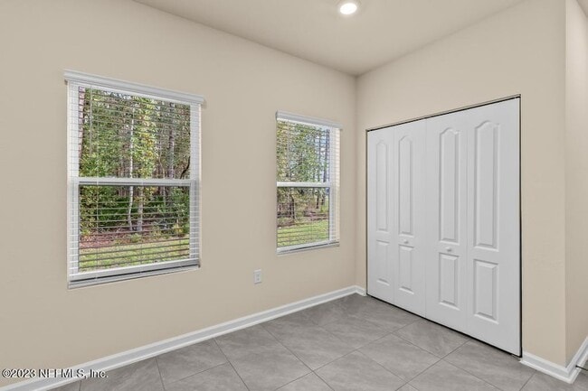 Building Photo - 279 Talulla Trl