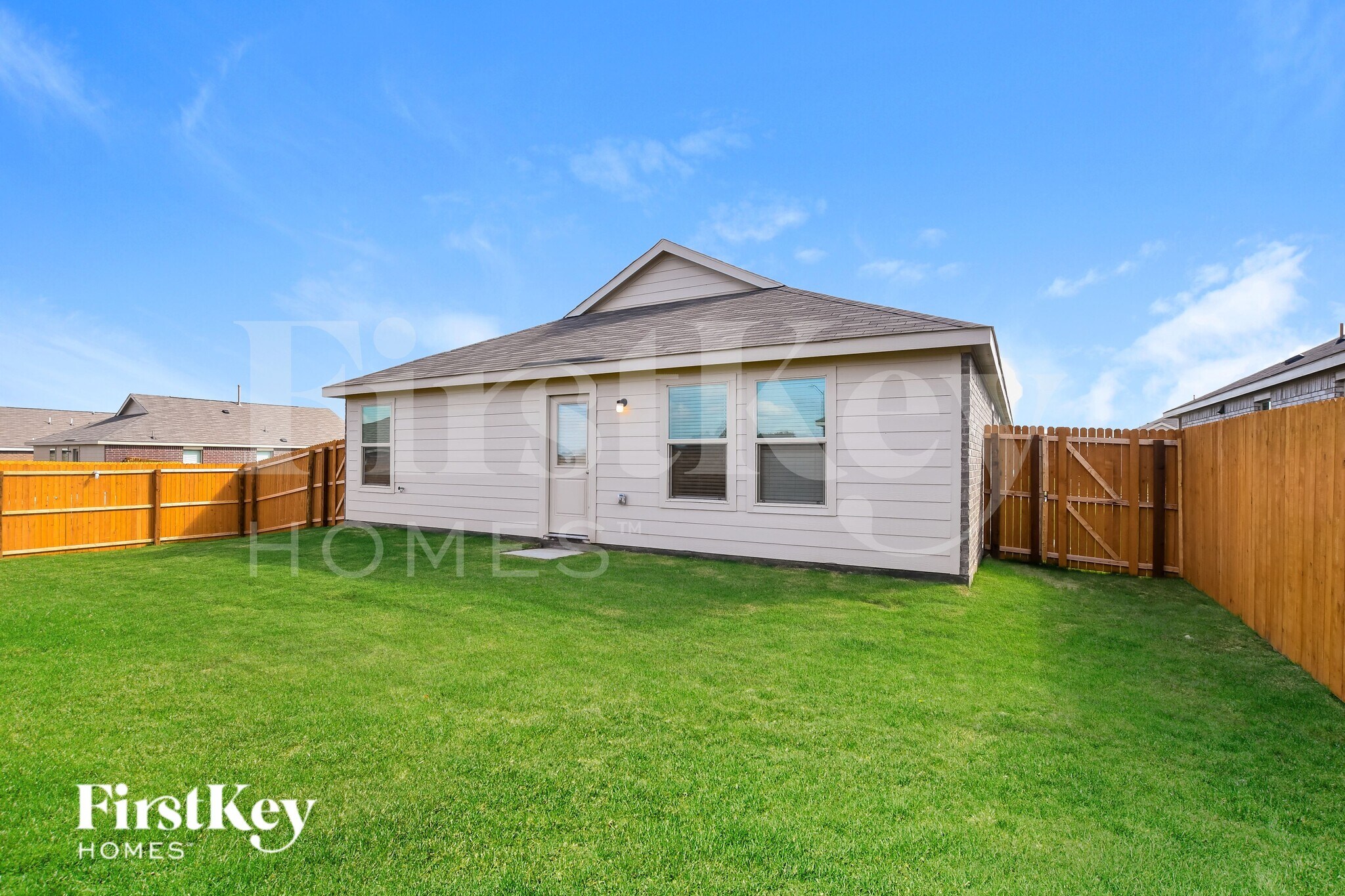 Building Photo - 1069 Crestview Dr