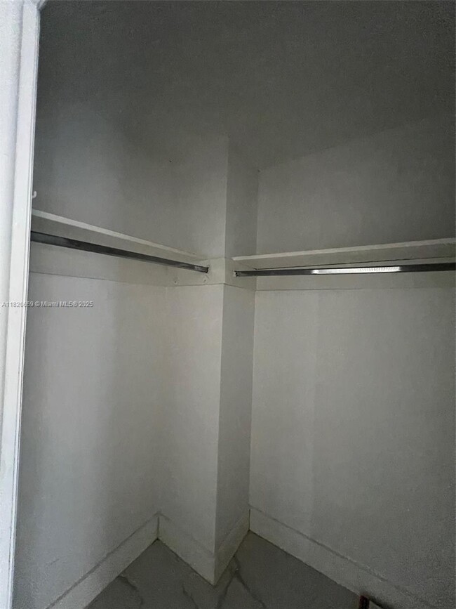 Building Photo - 5838 Collins Ave