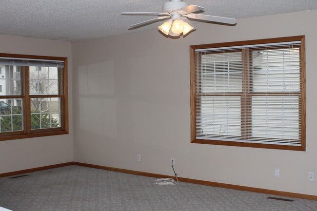 Building Photo - 4543 Twain Cir