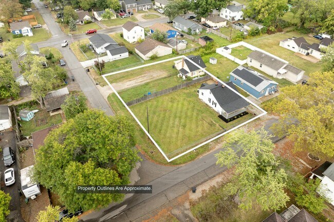 Building Photo - 2220 Sale Rd