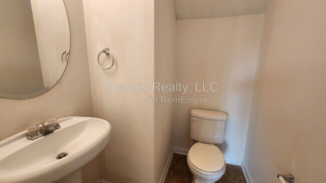 Building Photo - 2847 Laurel Ridge Cir