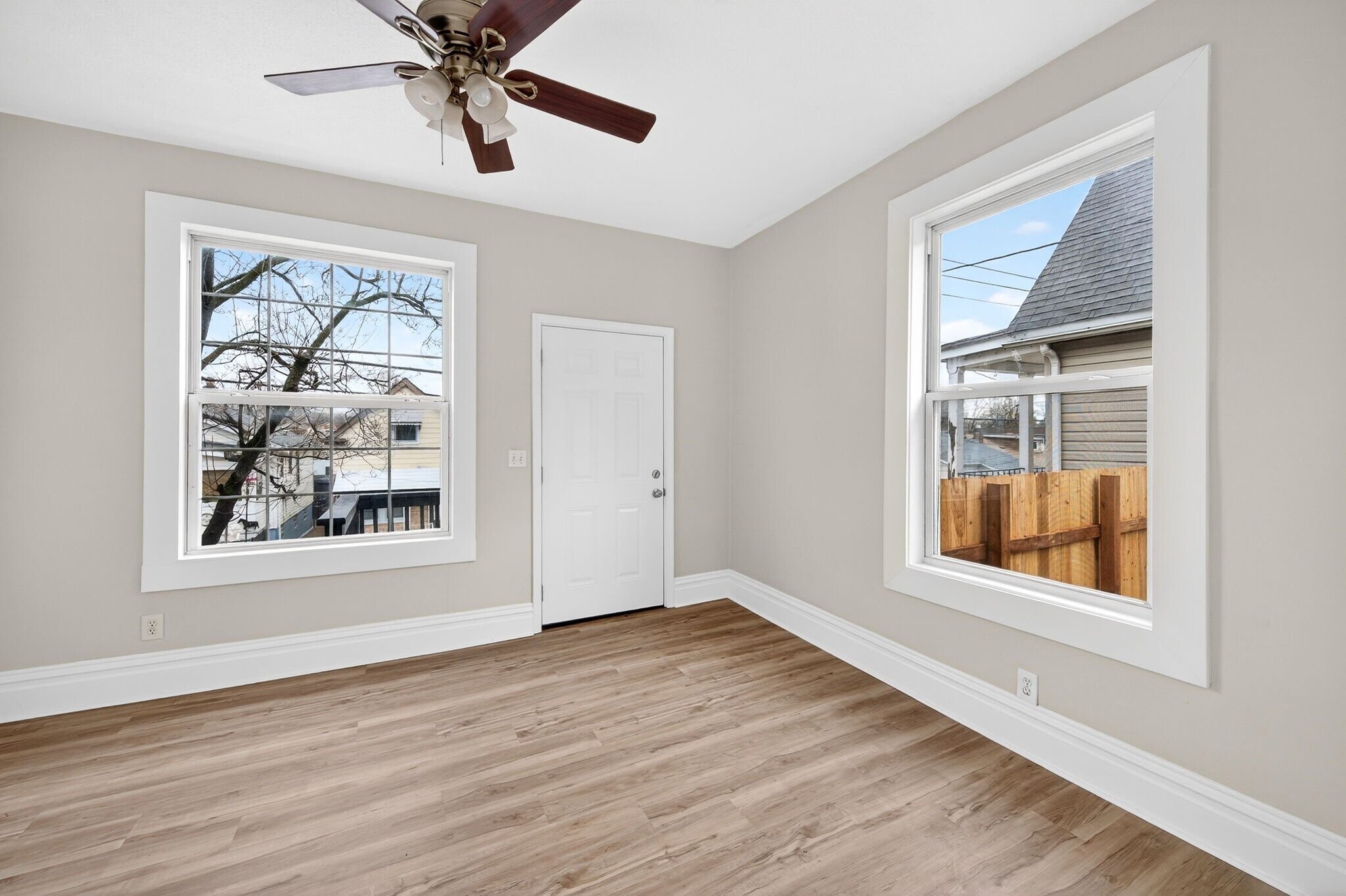 Building Photo - 4028 Schiller Pl