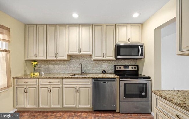 Building Photo - 2913 Wetherburn Ct