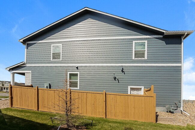 Building Photo - 13486 Oneida Ln