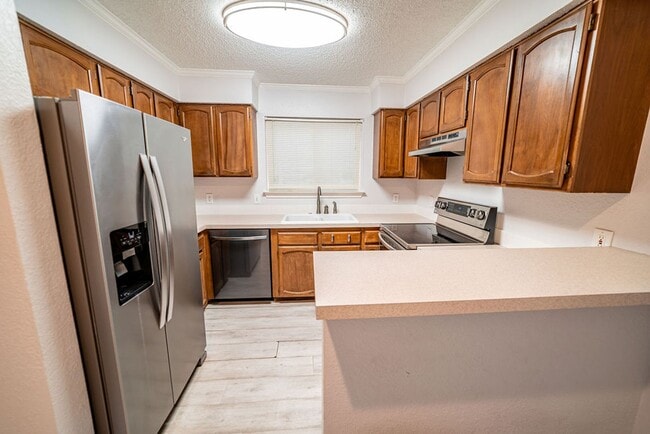 Building Photo - 1425 Danielle Dr