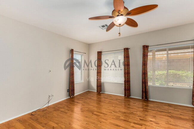 Building Photo - 2737 E La Costa Dr
