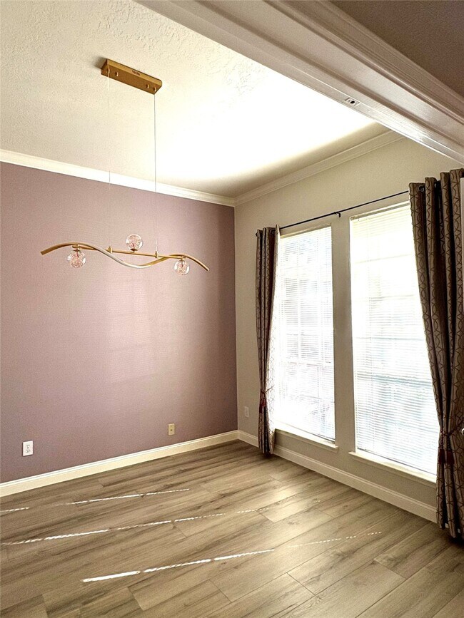 Building Photo - 12114 Pine Brook Dr