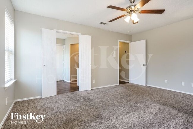 Building Photo - 8128 Modesto Dr