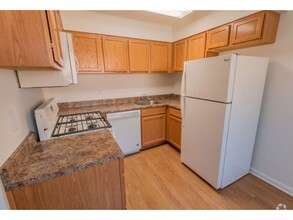 Sample Kitchen - Mill Creek Village Apartments