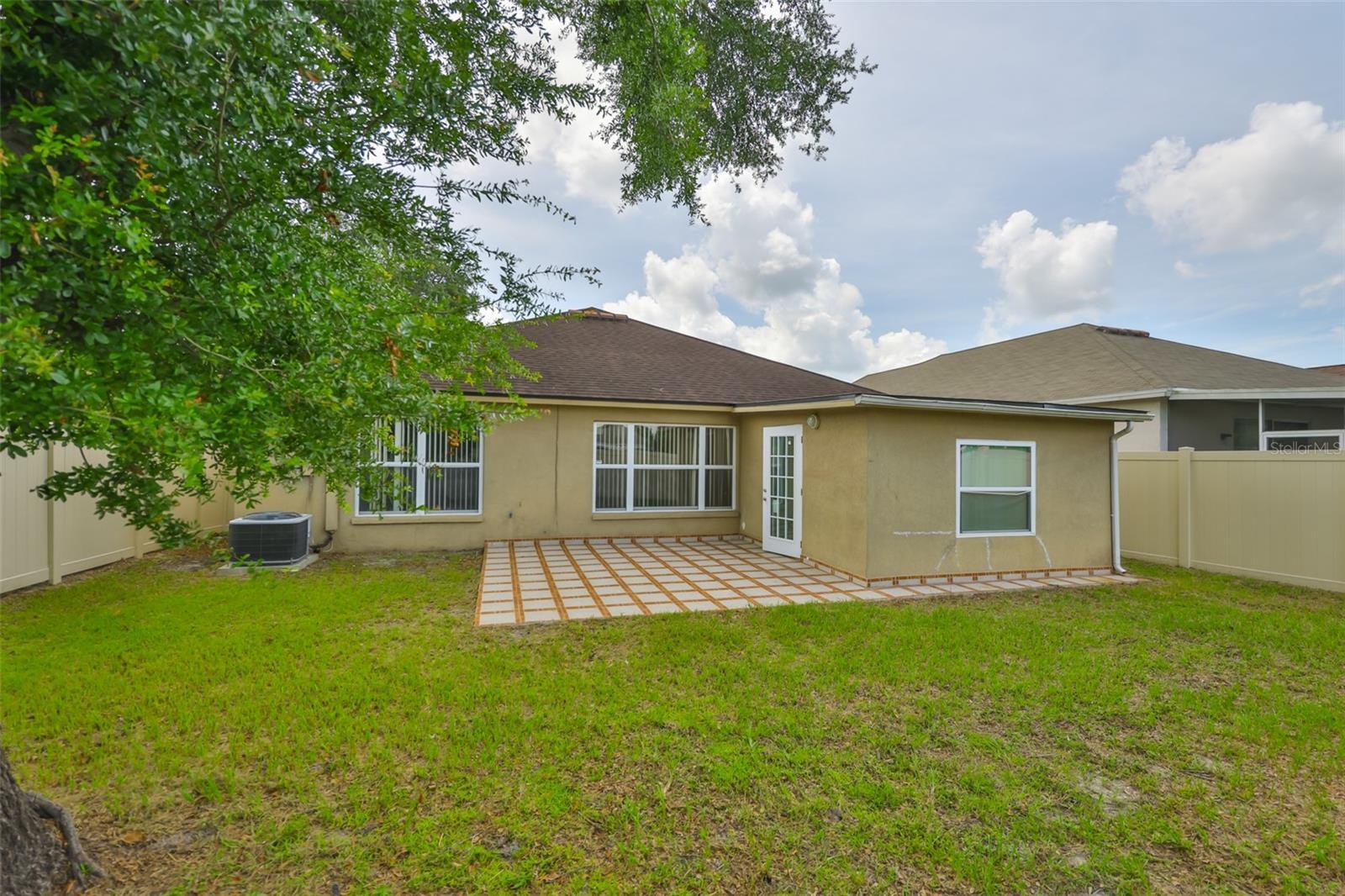 Building Photo - 1611 Bondurant Way