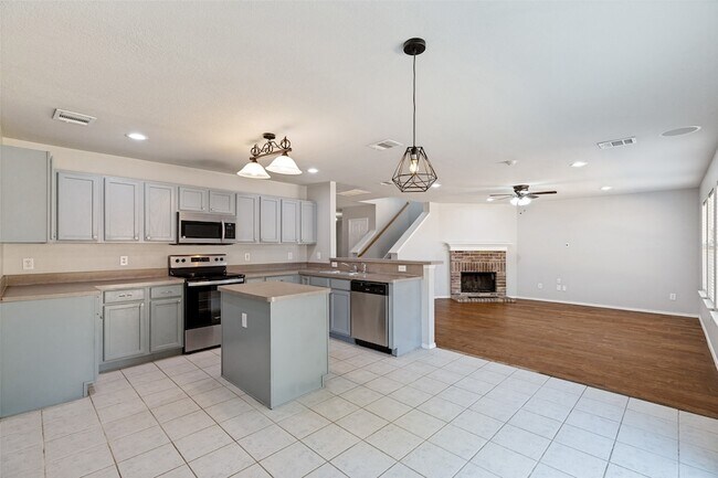Building Photo - 2525 Mesa Valley Dr