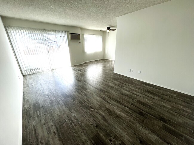 Building Photo - 11771 National Blvd