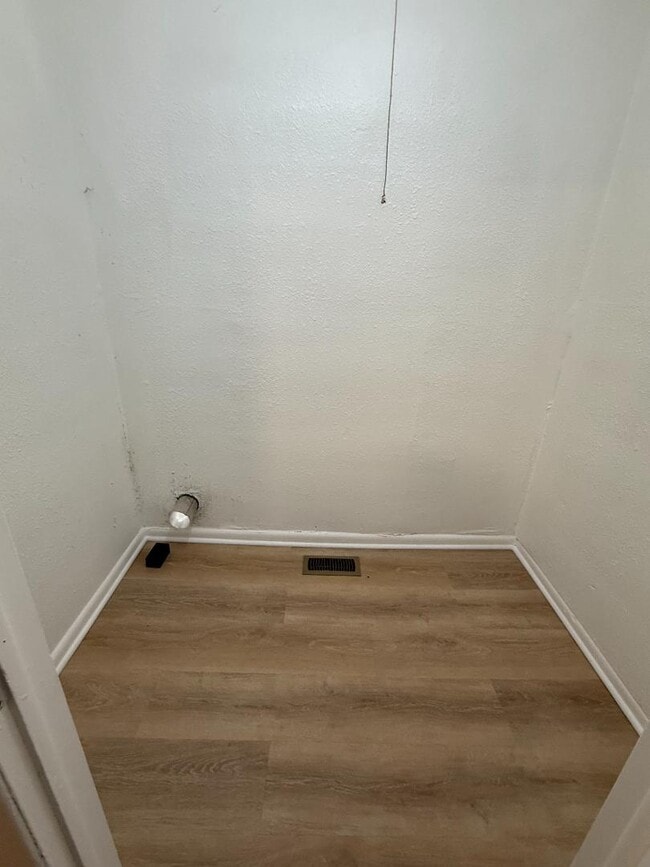 Building Photo - 2607 N Madison Ave