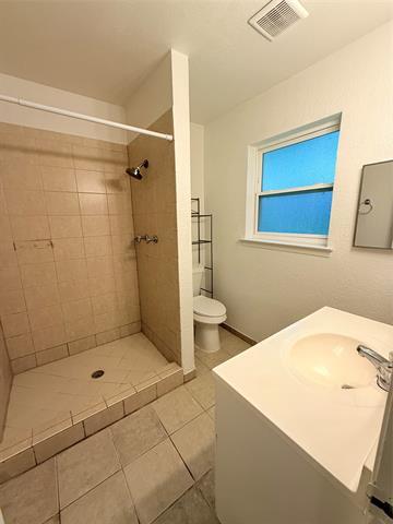 Building Photo - 2707 Mark Twain Dr