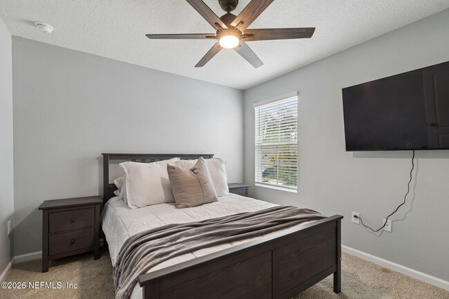 Building Photo - 49 Pasadena Dr