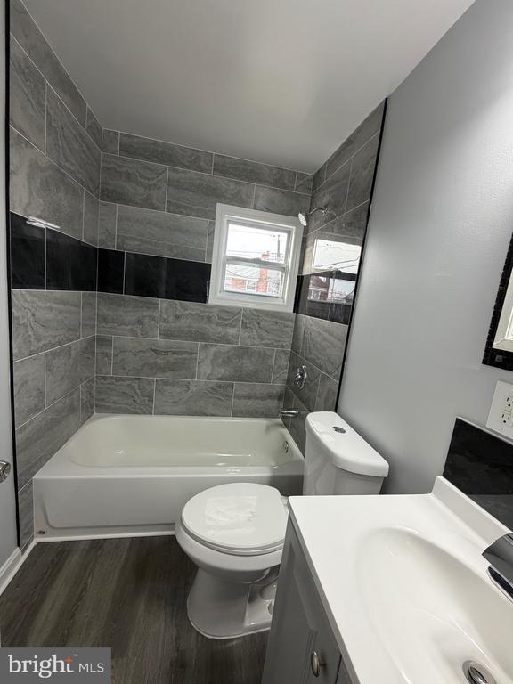 Building Photo - 2004 Kelmore Rd