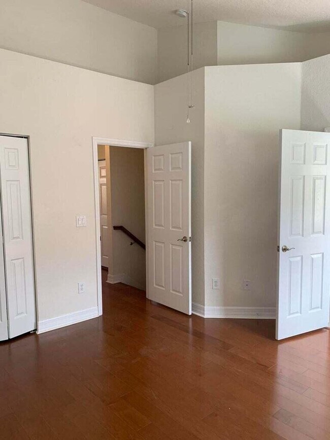 Building Photo - 125 Harbors Way