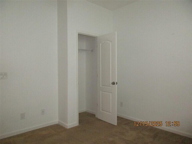 Building Photo - 3230 Stratton Cir