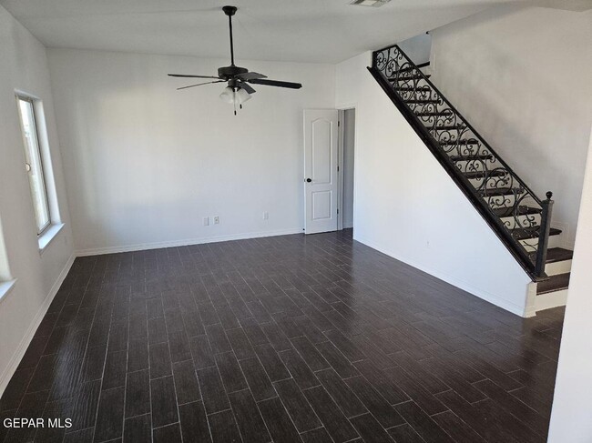 Building Photo - 13513 Lartington St