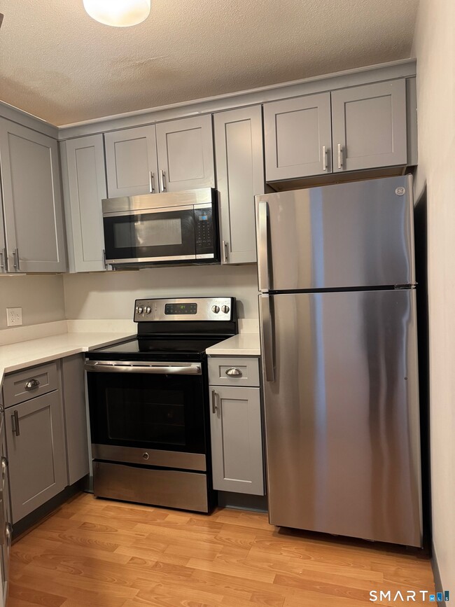 Building Photo - 146 High St