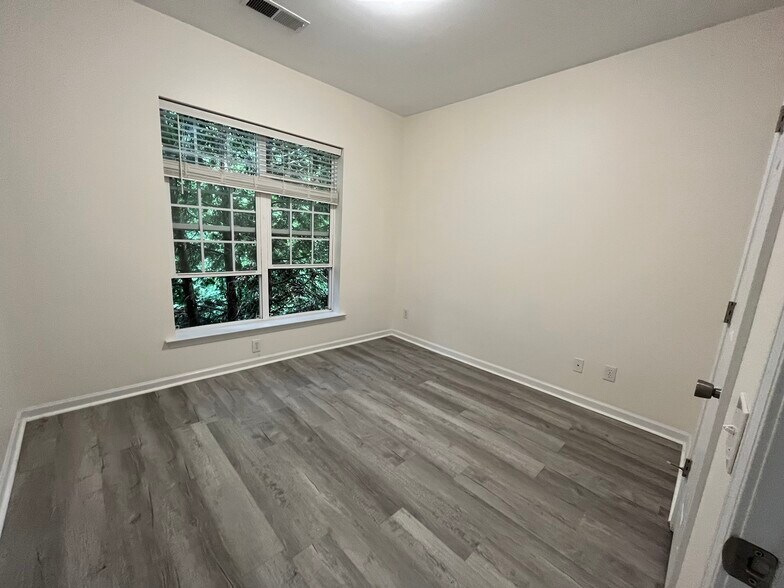 Building Photo - 11528 Costigan Ln