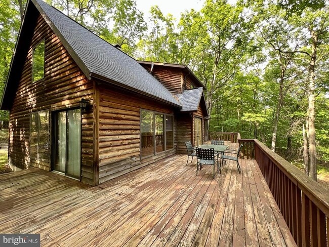 Building Photo - 148 Fieldstone Ln