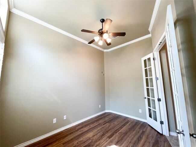 Building Photo - 2605 Tumbling River Dr