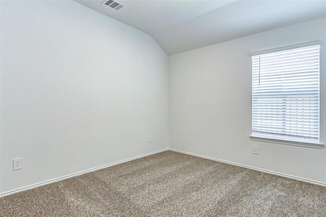 Building Photo - 4953 Almond Ter Dr