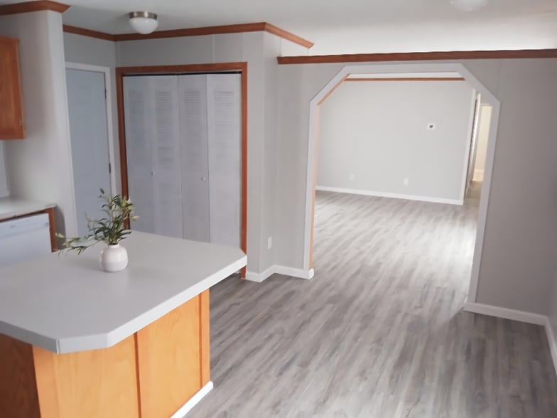 Building Photo - 200 N 28th St