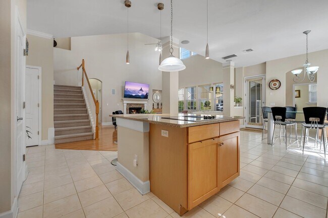 Building Photo - 2462 Goldenrod Wy