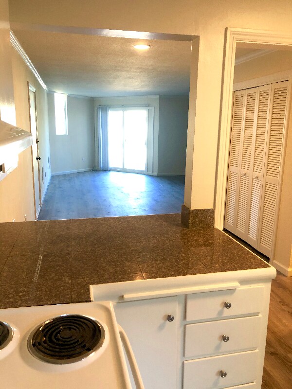 Building Photo - 213 Lower Via Casitas