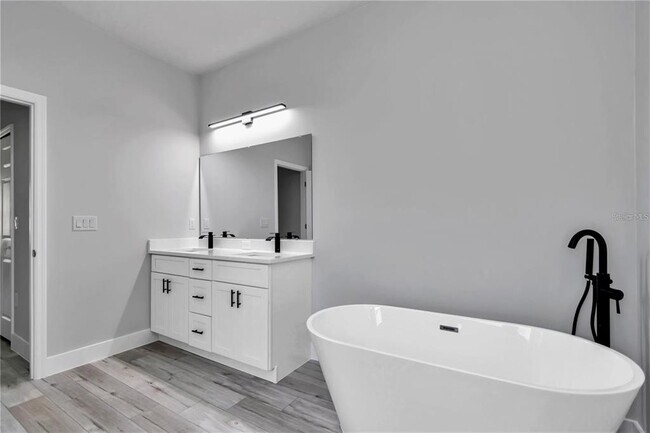 Building Photo - 3875 SW 169th Ln Rd