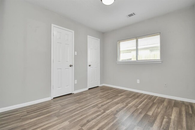 Building Photo - 4511 Coral Rose Ct