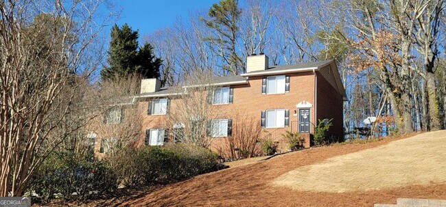 Primary Photo - 3284 Highpoint Ct