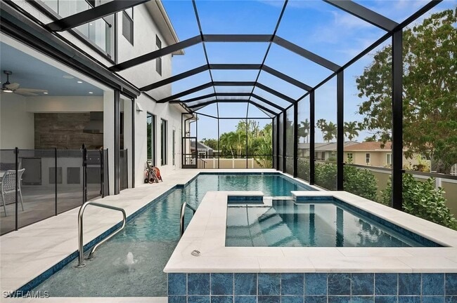 Building Photo - 5758 Riverside Dr