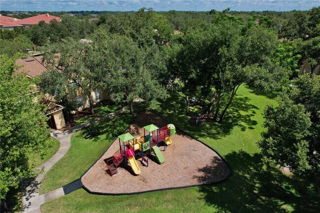 Building Photo - 860 Grand Regency Pointe