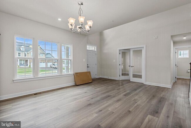 Building Photo - 12105 Empire Ln