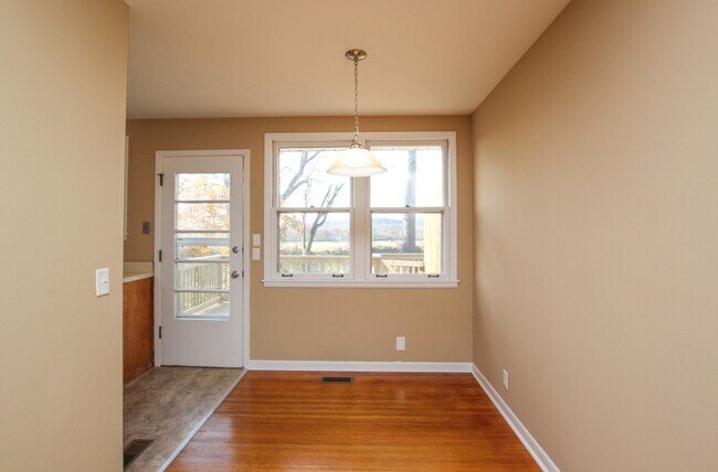 Building Photo - COMING SOON! Nashville! View the river fro...
