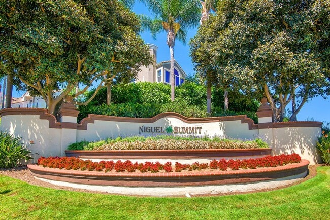 Building Photo - Panoramic Views! Laguna Niguel Condo!