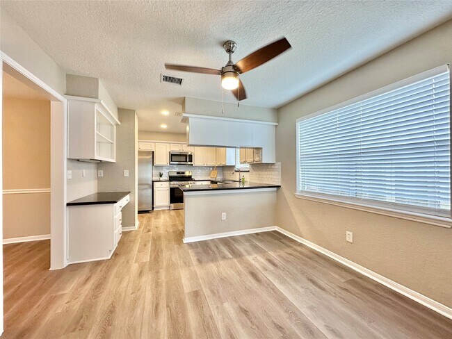 Building Photo - 1514 Park Meadow Dr