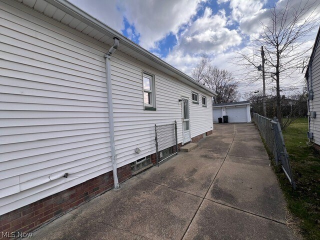 Building Photo - 5603 Allanwood Dr