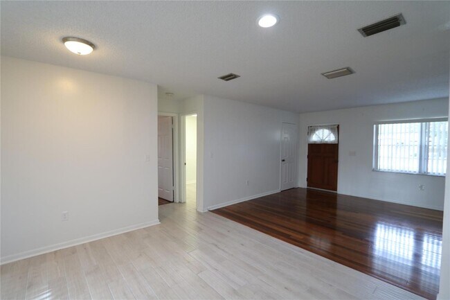 Building Photo - 4109 E 99th Ave