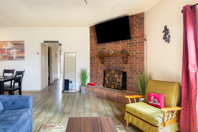 Interior Photo - 9729 Blue Bonnet Pl