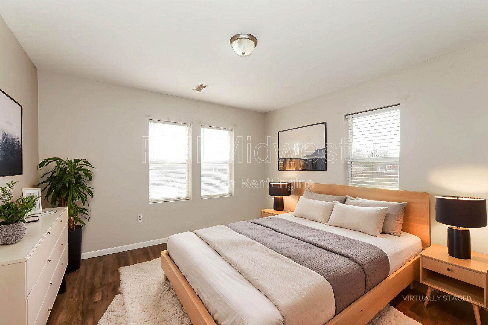 Building Photo - 3014 W 10th St