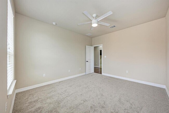 Building Photo - 12300 Terraza Cir