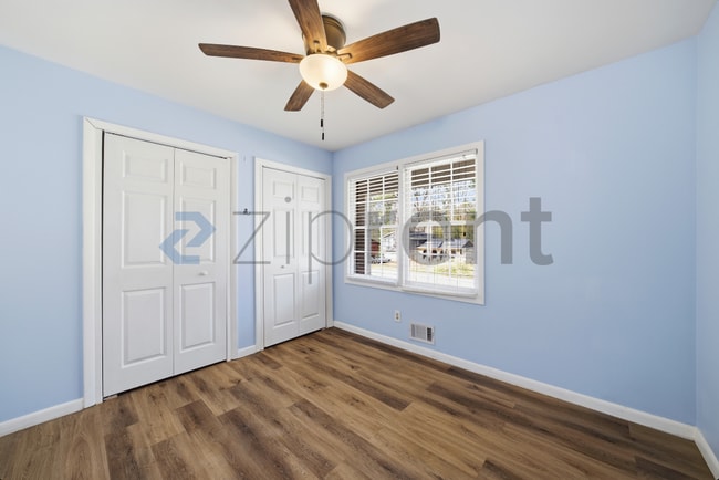 Building Photo - 2351 Emerald Falls Dr