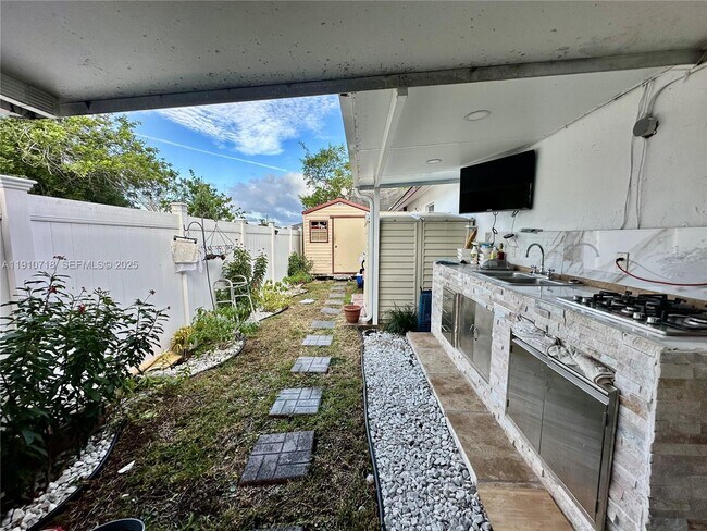 Building Photo - 5259 NW 184th Ln