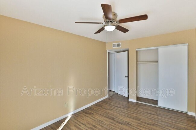 Building Photo - 603 W Rio Salado Pkwy