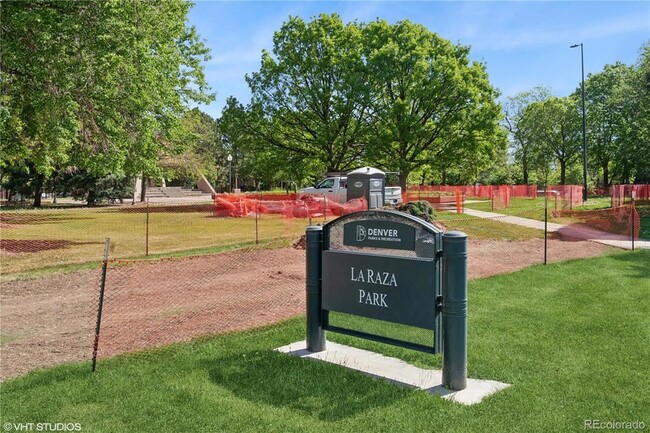 Building Photo - 3817 Osage St